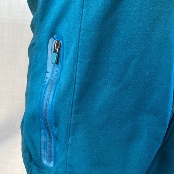 Sm Fabletics kimmy baltic teal green perfect condition performance track jacket - Picture 12 of 15